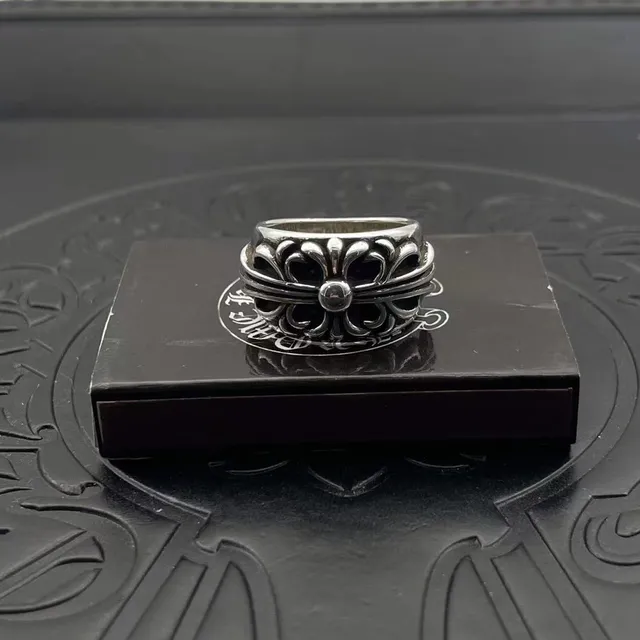 Chrome Hearts Fleur de Lis ऑक्सीडाइज्ड चांदी अंगूठी 9