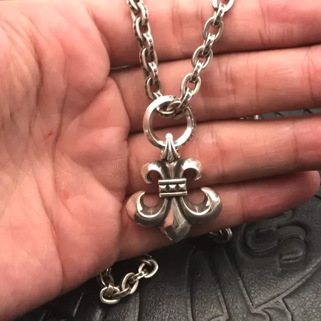Colar Chrome Hearts Fleur de Lis prata 2