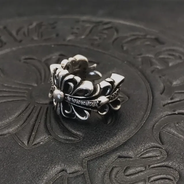 Chrome Hearts 花形十字 Pavé 水晶银戒指 8