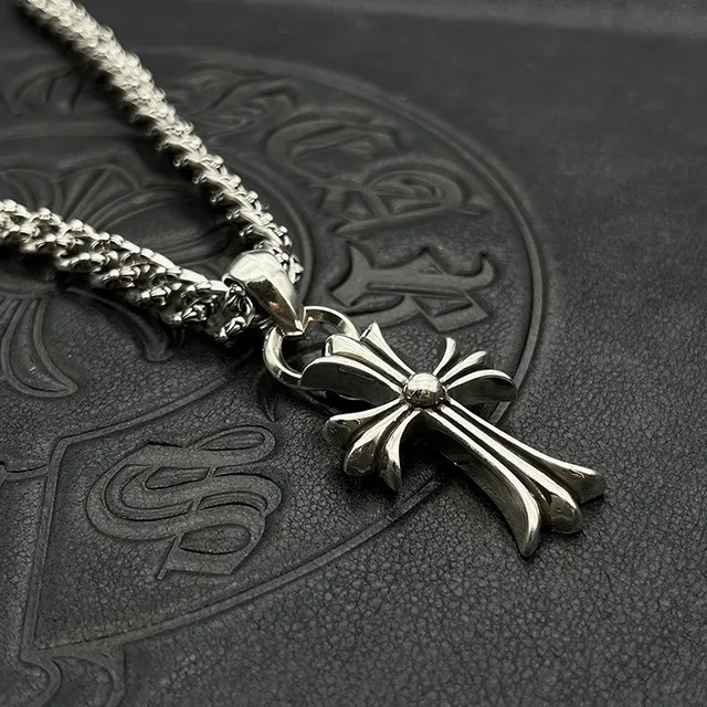 Chrome Hearts 哥特十字银色项链 6