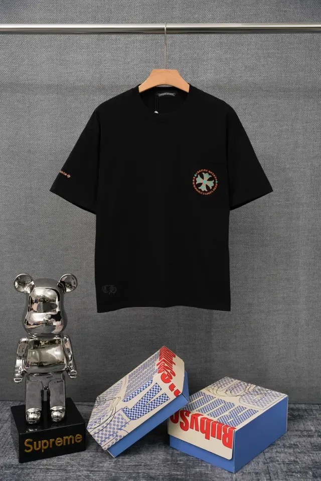 Chrome Hearts সাদা এমব্রয়ডারি ক্রস লোগো পকেট টি-শার্ট 3