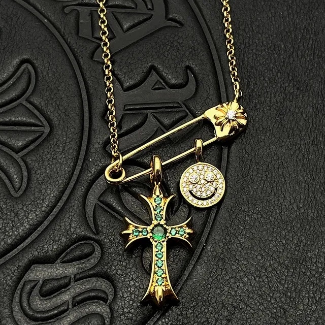 Chrome Hearts Smiley Cross و Pavé Cross Gold-Tone سلاسل حجر كريم 3
