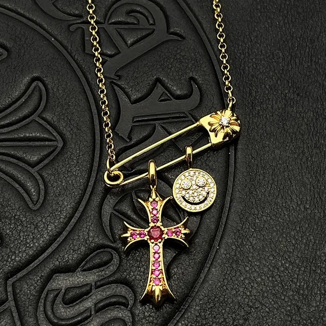 Chrome Hearts Smiley Cross و Pavé Cross Gold-Tone سلاسل حجر كريم 4