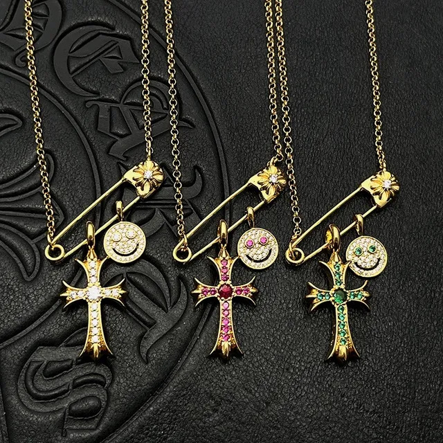Chrome Hearts Smiley Cross و Pavé Cross Gold-Tone سلاسل حجر كريم 6