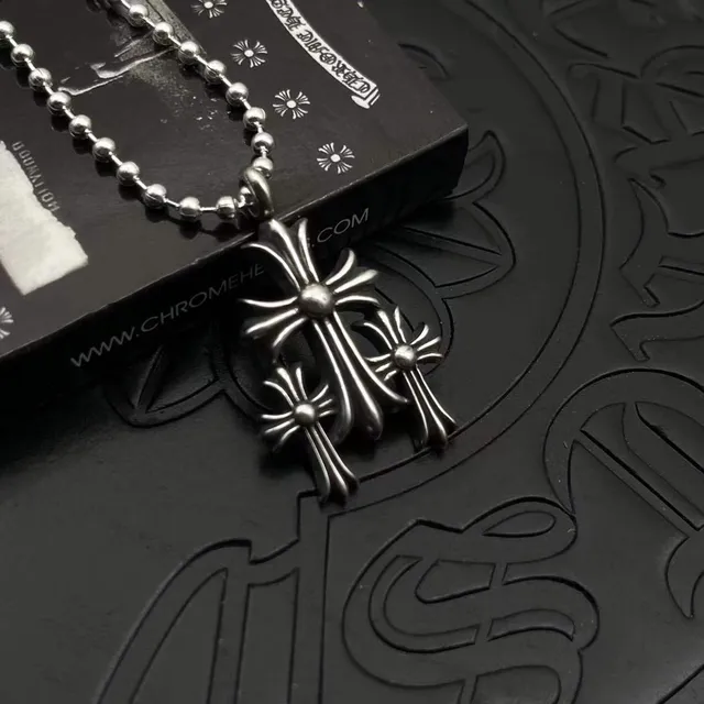 Chrome Hearts 三重十字坠子项链 5
