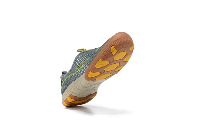 Columbia Chaussure de bateau grise et jaune en maille slip-on pour eau 4