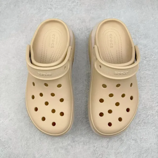 Crocs Echo Clog beige/blanc cassé/tacheté/terracotta sabot à plateforme 9