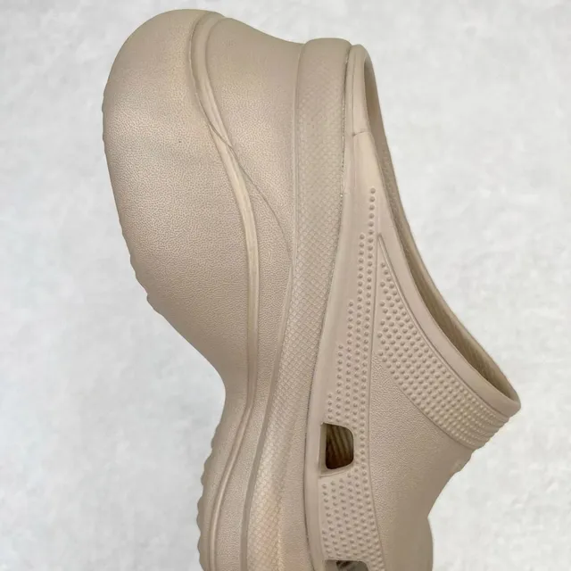 Crocs Echo Clog Beige Platform Molded Foam Clog 5