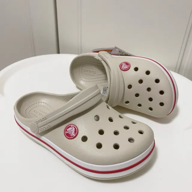 Crocs White Molded Foam Perforated Upper Clog 20