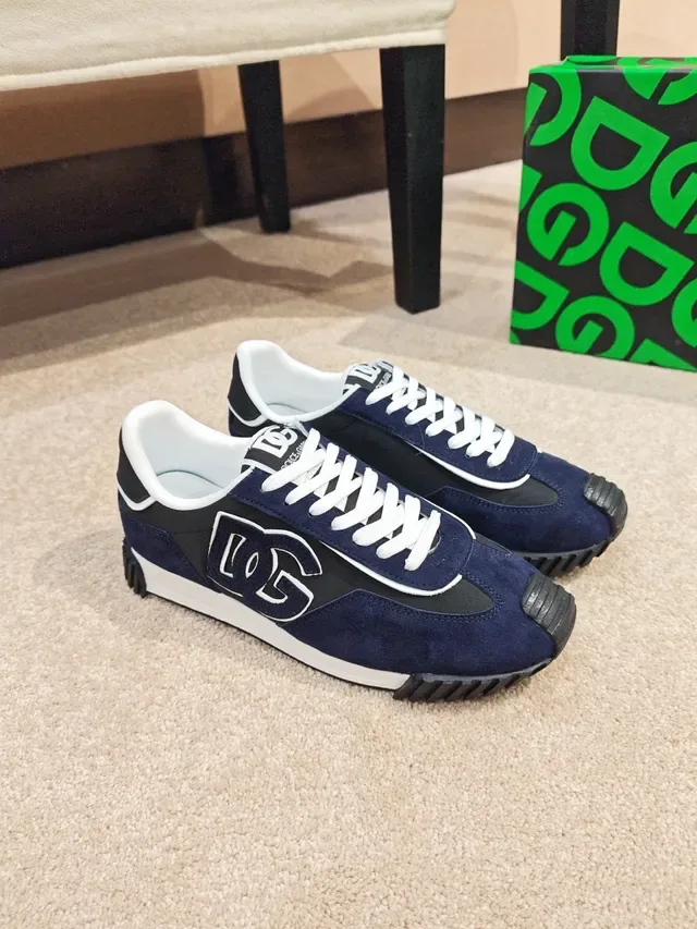 DC Shoes 海军蓝和黑色 Logo 生活方式运动鞋 4