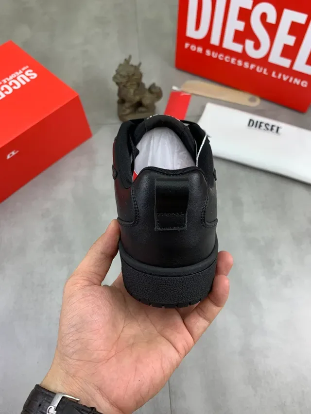Diesel Black Red Full-Grain Leather Upper Perforated Toe Cap Lifestyle Sneakers 3