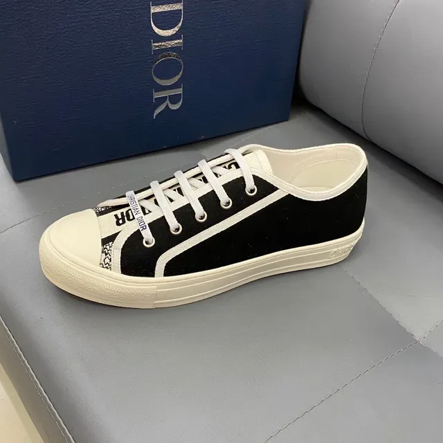Dior B23 Black and White Canvas Lifestyle Sneakers 5