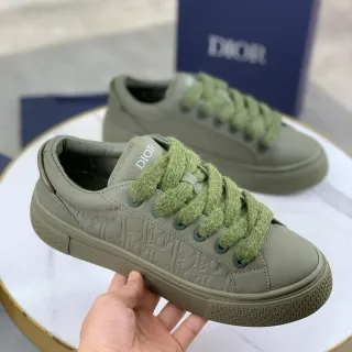 Dior B27 ऑलिव ग्रीन एम्बॉस्ड तिरछा लाइफस्टाइल स्नीकरज़