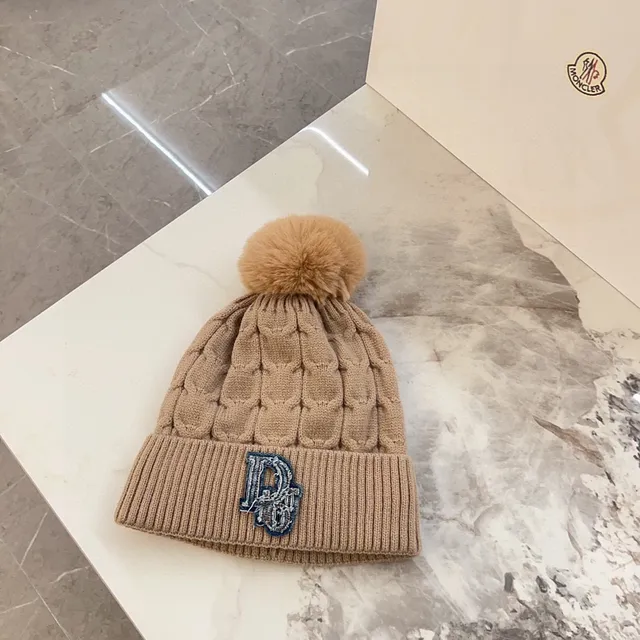 Dior Beige Brown Cable-Knit Pom-Pom Topped Beanie 6