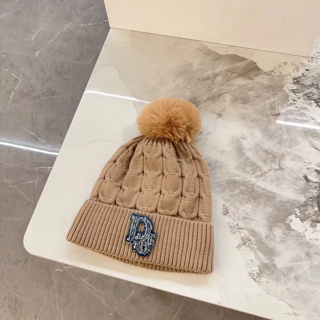 Dior Beige Brown Cable-Knit Pom-Pom Topped Beanie 9