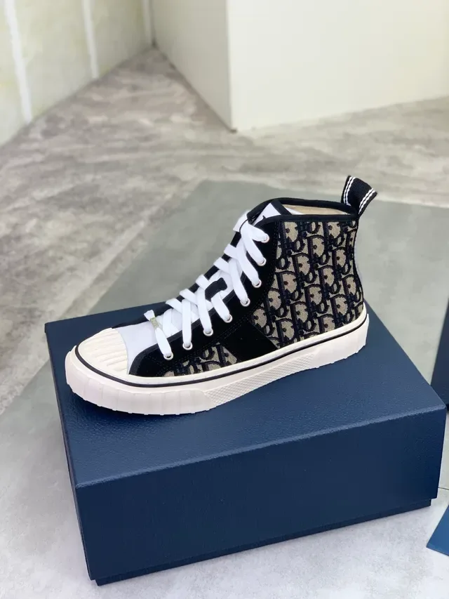 Dior কালো বেইজ হাই টপ ওব্লিক মনোগ্রাম ক্যানভাস লাইফস্টাইল স্নিকার 5