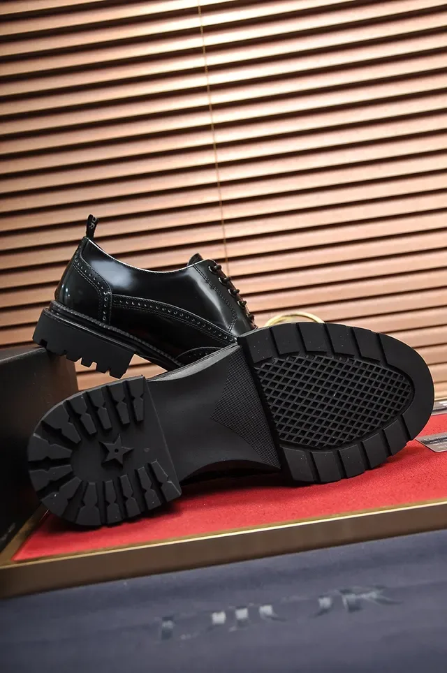 Dior काला नीला पॉलिश्ड चमड़ा इरिडिसेंट टील-ग्रीन Patina Brogue 3