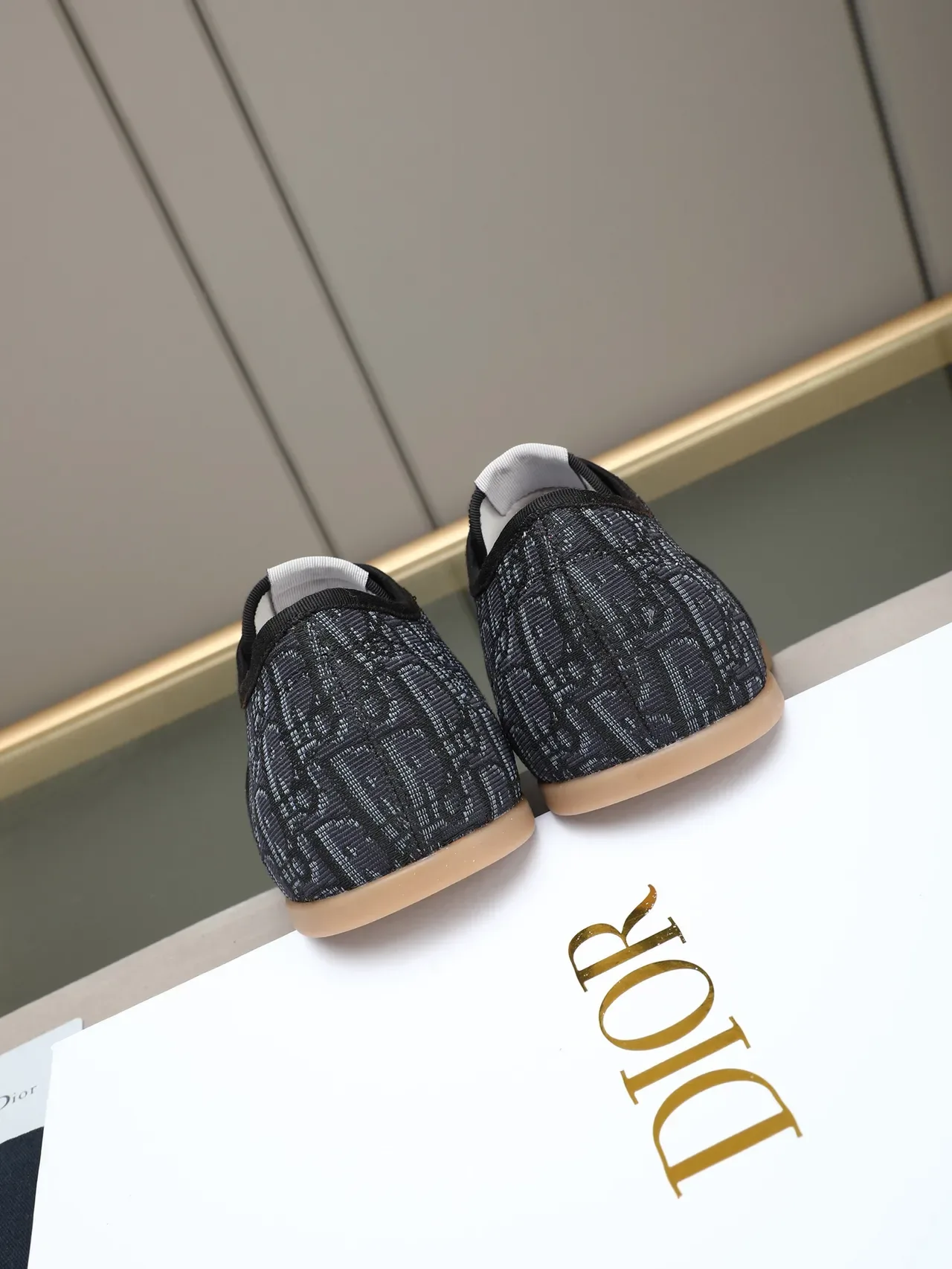 Dior Tênis Lifestyle Preto e Cinza Monogrammed Superior Textil Solado Goma 3