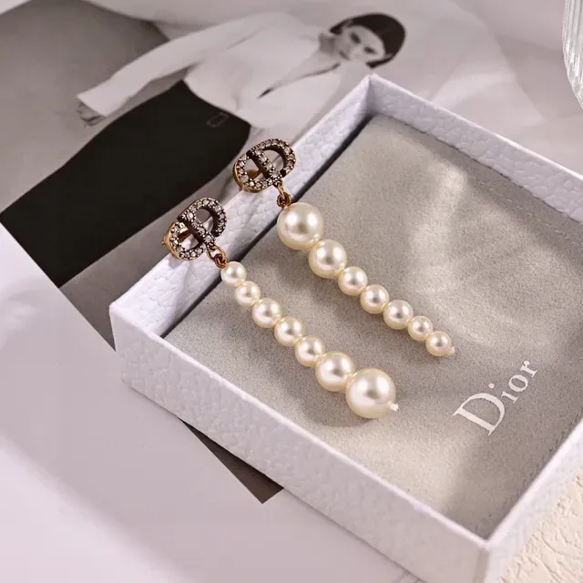 Dior CD Pulsera de Perlas Beige Cadena de Oro Metálica 4