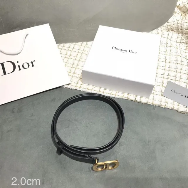 Dior Ceinture avec boucle en D en cuir noir avec sangle dorée 2