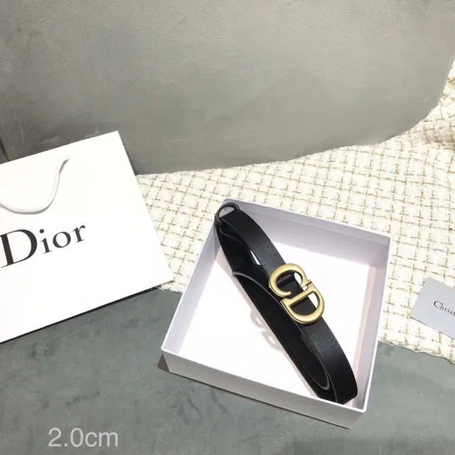 Dior Ceinture avec boucle en D en cuir noir avec sangle dorée 7