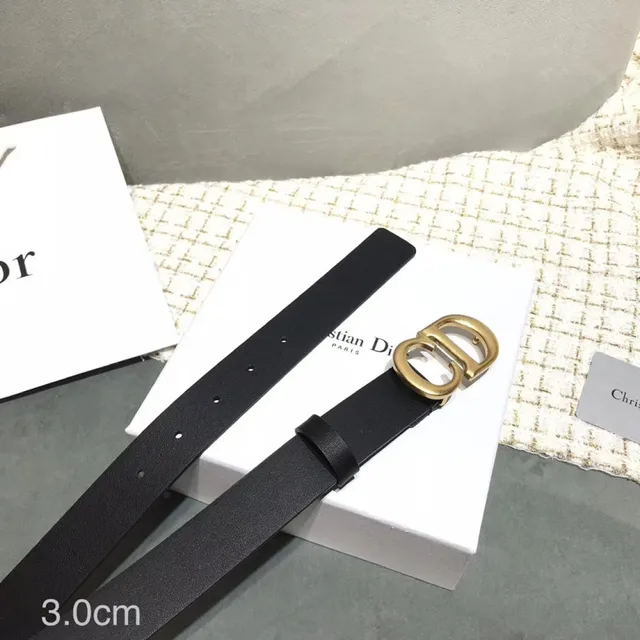 Dior Ceinture avec boucle en D en cuir noir avec sangle dorée 11