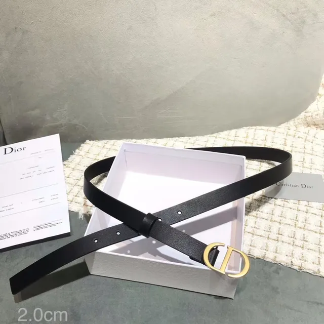 Dior Ceinture avec boucle en D en cuir noir avec sangle dorée 18