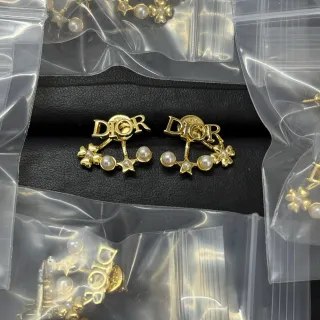 Dior doré perle étoile fleur logo boucles d'oreilles