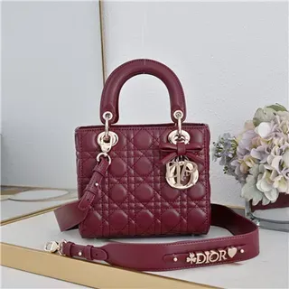 Dior Lady Dior बर्गंडी क्विल्टेड कैनेज टॉप-हैंडल टोट बैग