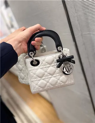 Dior Lady Sac à main à anse supérieure en cuir matelassé cannage blanc noir 13