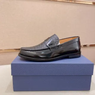 Dior 黑色棕色 亮面漆皮 压花斜纹 乐福鞋