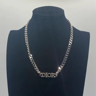 Collier Dior Logo argent Chunky Curb Chain Pavé-Letter Pendant collier