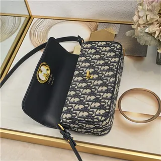 Dior Navy Gold Sac à chaîne à rabat structuré avec impression oblique sur toile 4