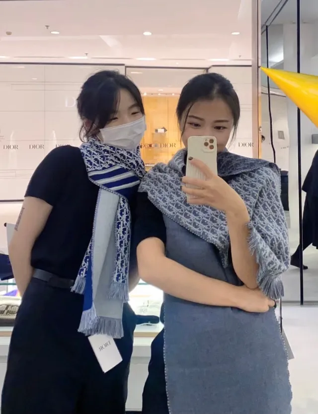 Dior Oblique Navy White Monogram Knit Fringed Edges Scarve 3