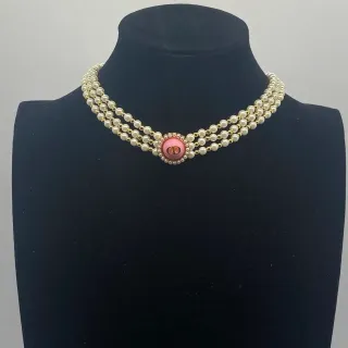 Dior Choker ثلاثة سلاسل لؤلؤي ذهبي وردي مع Hardware