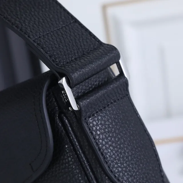 Dior Bolso de Silla Negro Cuero Granulado Bolso Cruzado 6