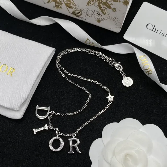 Dior Collar Plata Blanca con Charm de Letra Pavé-Set 6