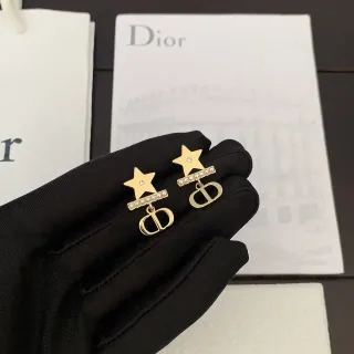 Boucles d'oreilles Dior Star Pearl et CD Logo doré