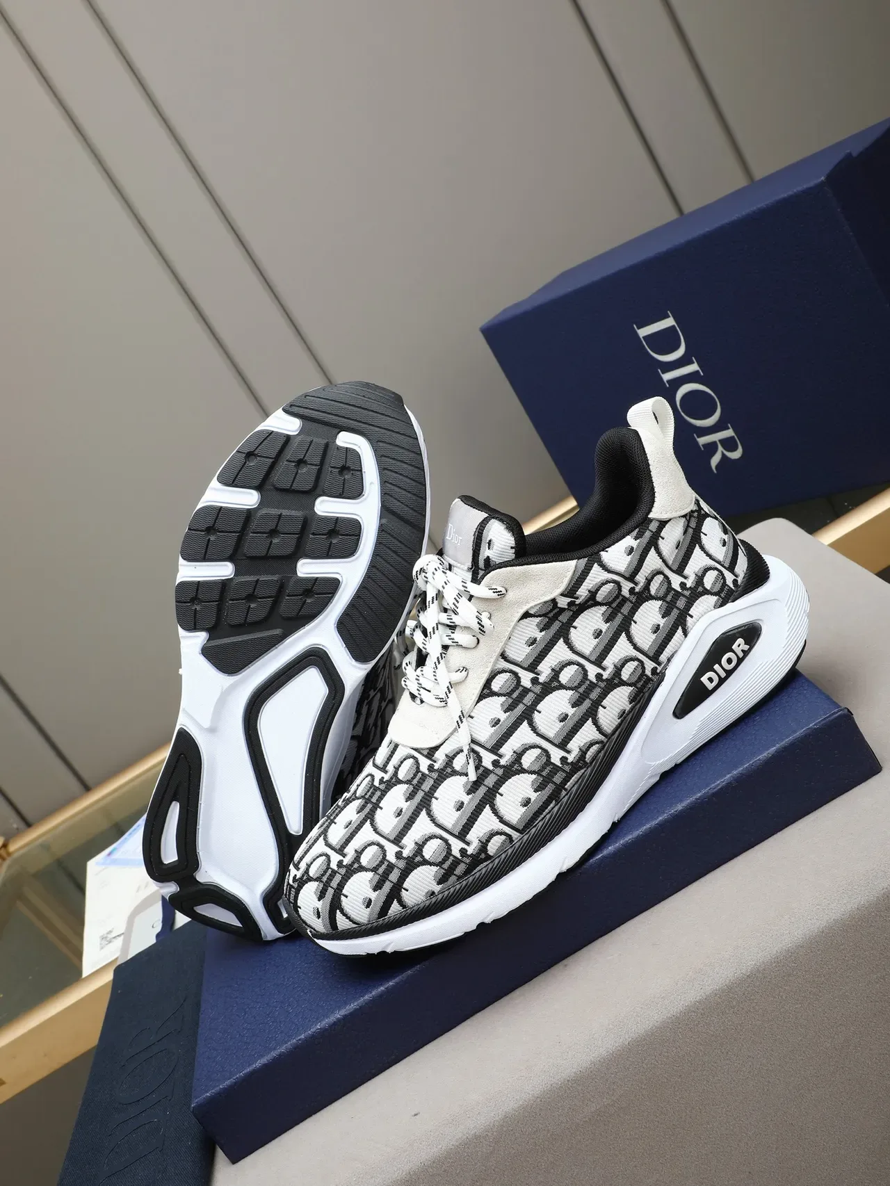 Dior Blanc Noir Motif Monogramme Imprimé Tissu Supérieur Semelle Intermédiaire Sculptée Chaussures Lifestyle 4