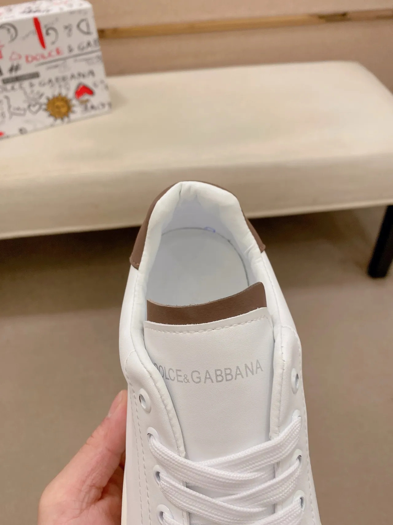 Dolce & Gabbana LOVE Collection حذاء أسلوب الحياة من الجلد الأبيض والبني 4