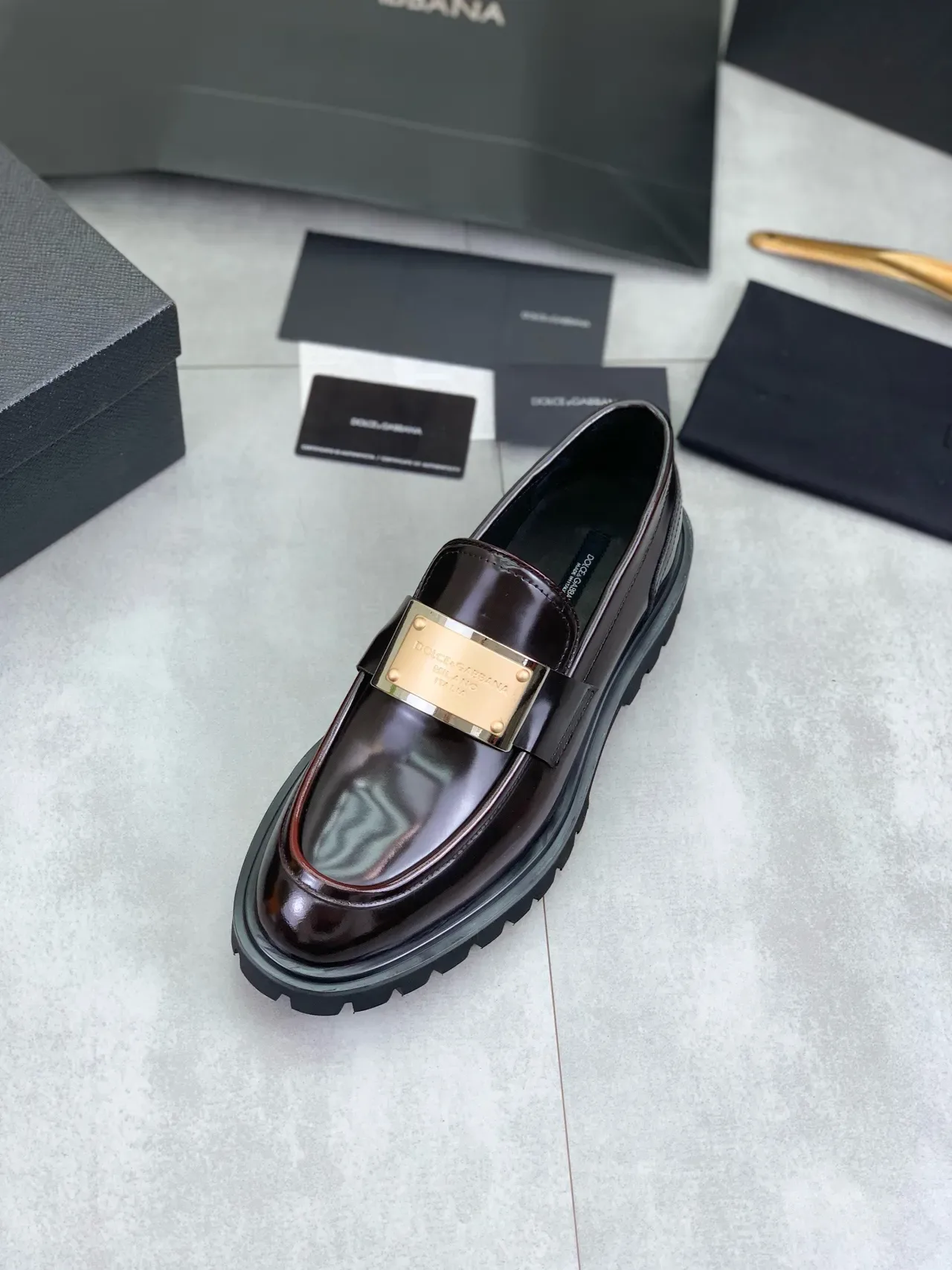Dolce & Gabbana Portofino 棕金 高光专利皮革 厚底铆钉 乐福鞋 4