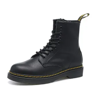 Dr. Martens 1460 काला चिकना चमड़ा पीली सिलाई मार्टिन बूट