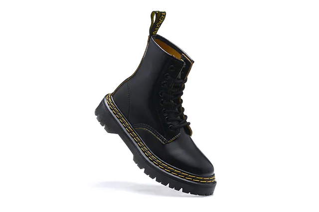 Dr. Martens 1460 黑色光滑皮革黄色鞋耳马丁靴 3