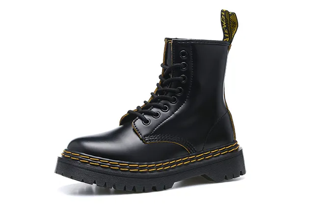 Dr. Martens 1460 黑色光滑皮革黄色鞋耳马丁靴 4