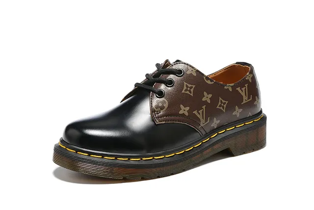 Dr. Martens 1461 काला भूरा तीन आइलेट मोनोग्राम प्रिंट ऊपरी ऑक्सफोर्ड जूते 3