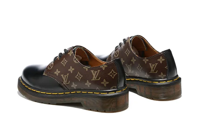 Dr. Martens 1461 काला भूरा तीन आइलेट मोनोग्राम प्रिंट ऊपरी ऑक्सफोर्ड जूते 5