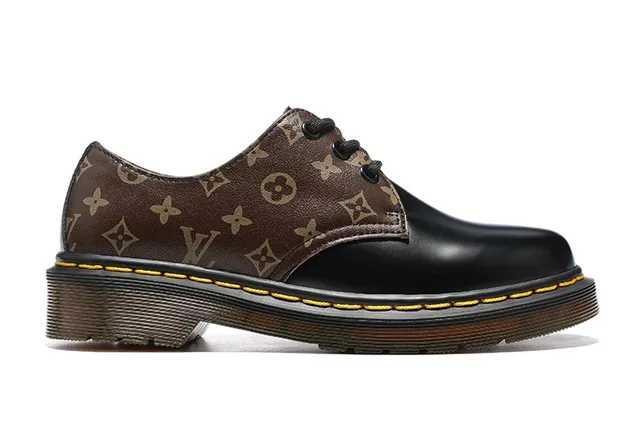 Dr. Martens 1461 काला भूरा तीन आइलेट मोनोग्राम प्रिंट ऊपरी ऑक्सफोर्ड जूते 6