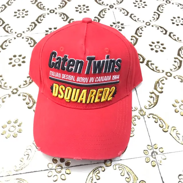 Dsquared2 Caten Twins इटैलियन डिज़ाइन बेसबॉल कैप 2