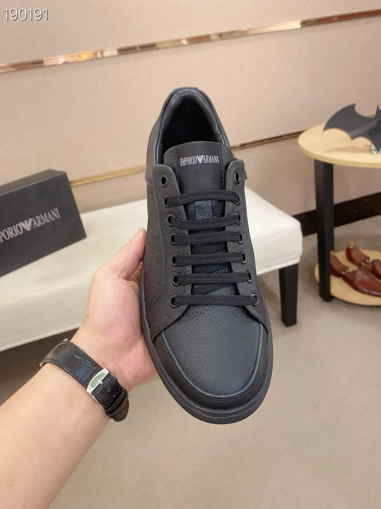Emporio Armani حذاء أسلوب حياة جلد أسود بشعار النسر 5