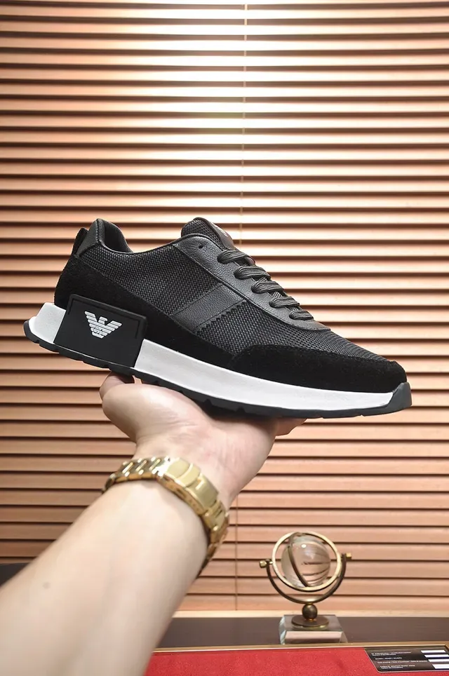 Emporio Armani Tênis Lifestyle de Malha e Camurça Preto 7